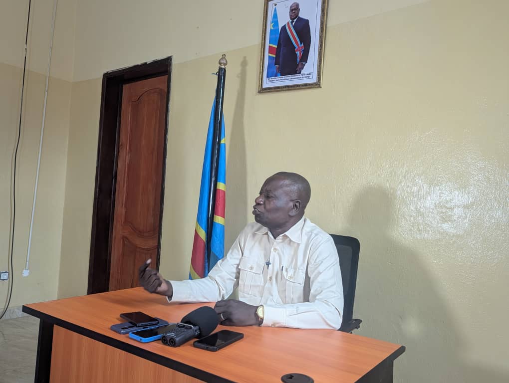 Uvira : Face aux critiques et la désinformation sur le Cahier de Ménage, le maire Kifara Kapenda Kiky clarifie la situation